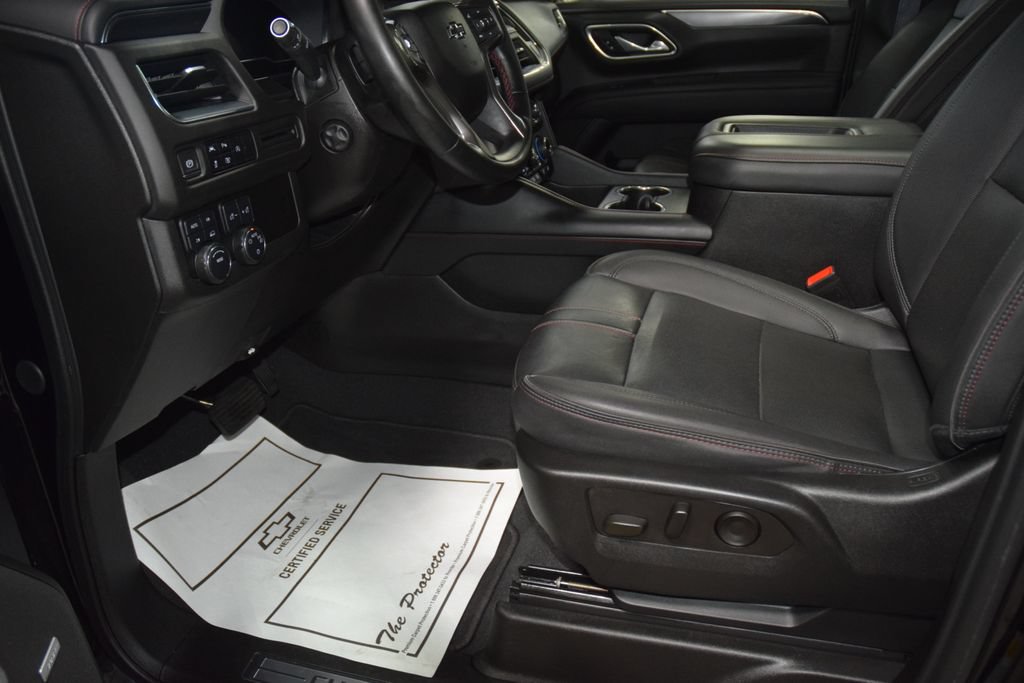 Used 2024 Chevrolet Tahoe RST w/ Luxury Package AWD/4WD image 38
