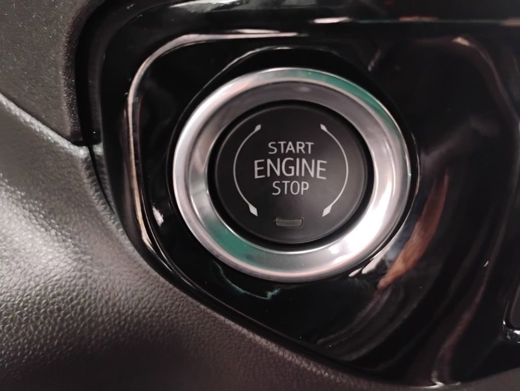 New 2026 GMC Sierra 1500 SLT w/ SLT Convenience Package image 14