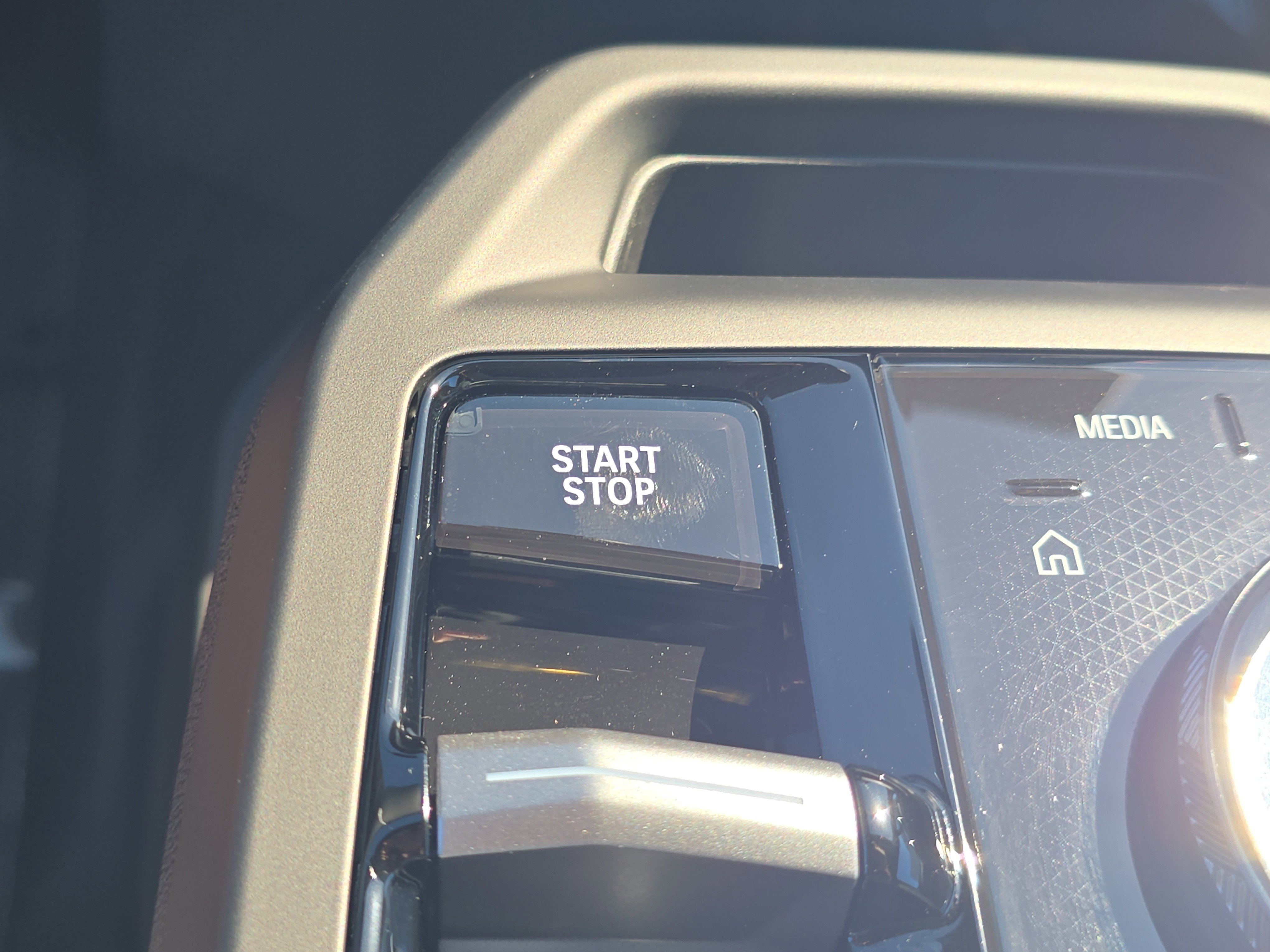 New 2026 BMW iX xDrive60 w/ M Sport Package image 28