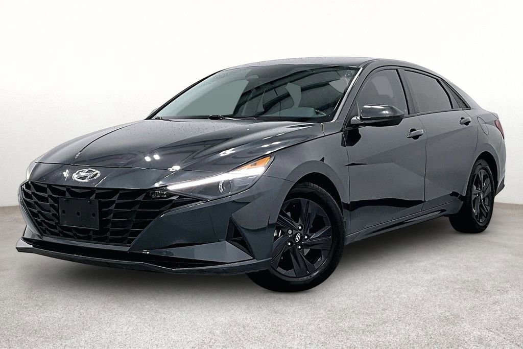 Used 2022 Hyundai Elantra SEL w/ Convenience Package FWD image 14