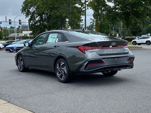 Certified 2025 Hyundai Elantra Limited image 5