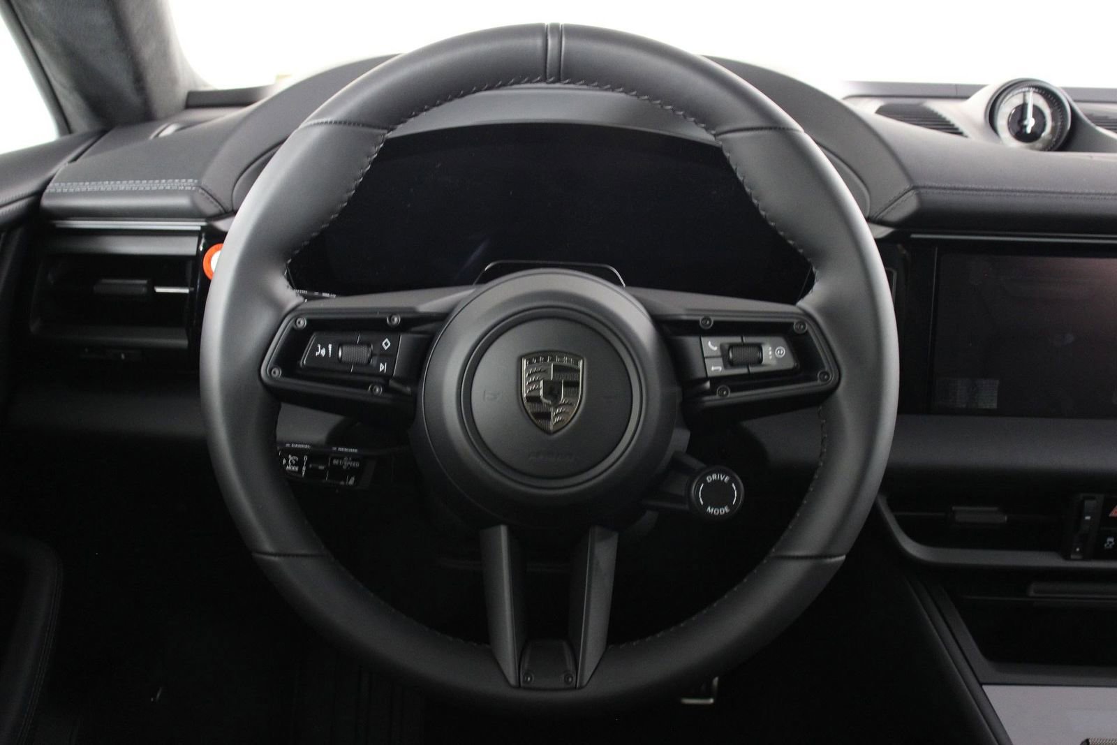 New 2026 Porsche Macan Turbo Electric image 12