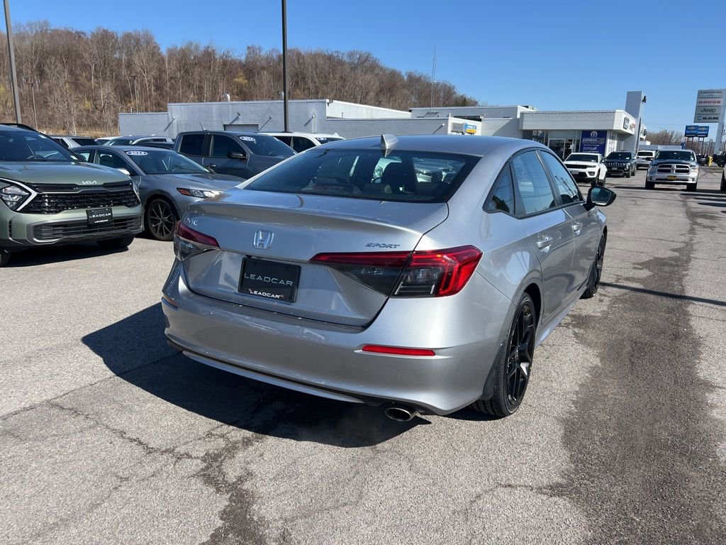 Used 2023 Honda Civic Sport image 5