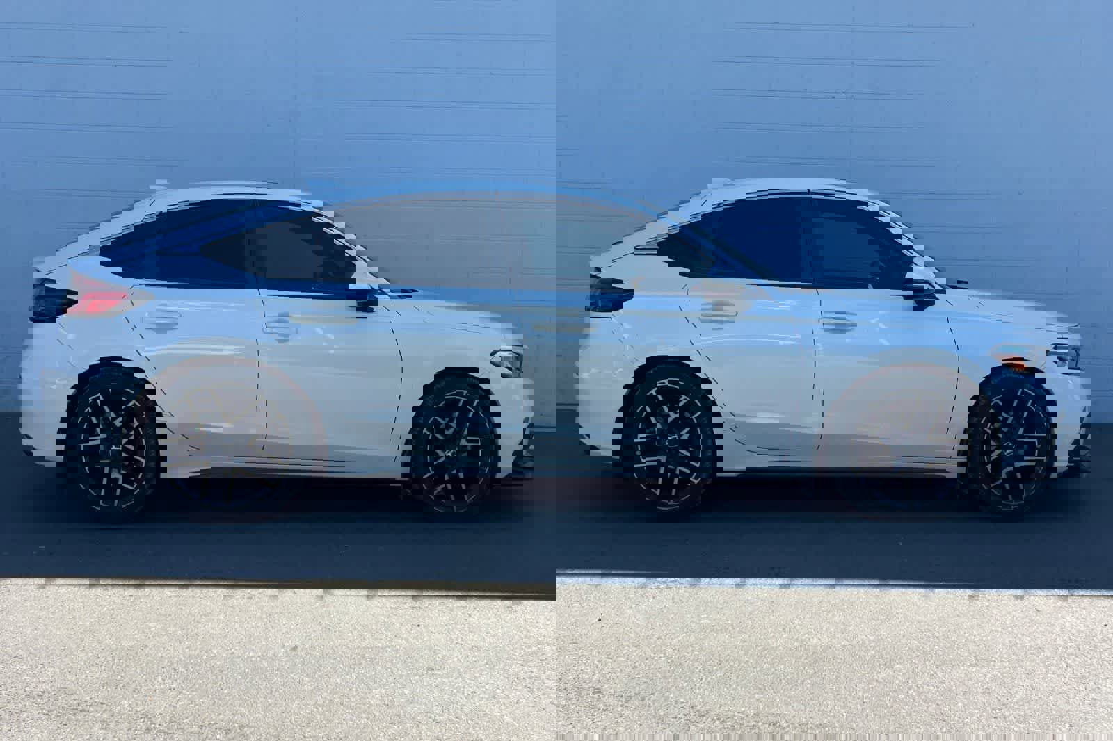 Used 2022 Honda Civic Sport Touring image 9