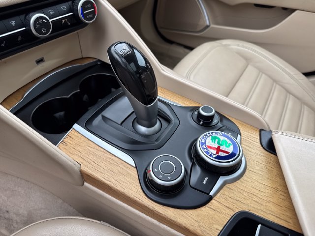 Used 2017 Alfa Romeo Giulia Ti w/ TI Lusso Light Wood Package AWD/4WD image 24