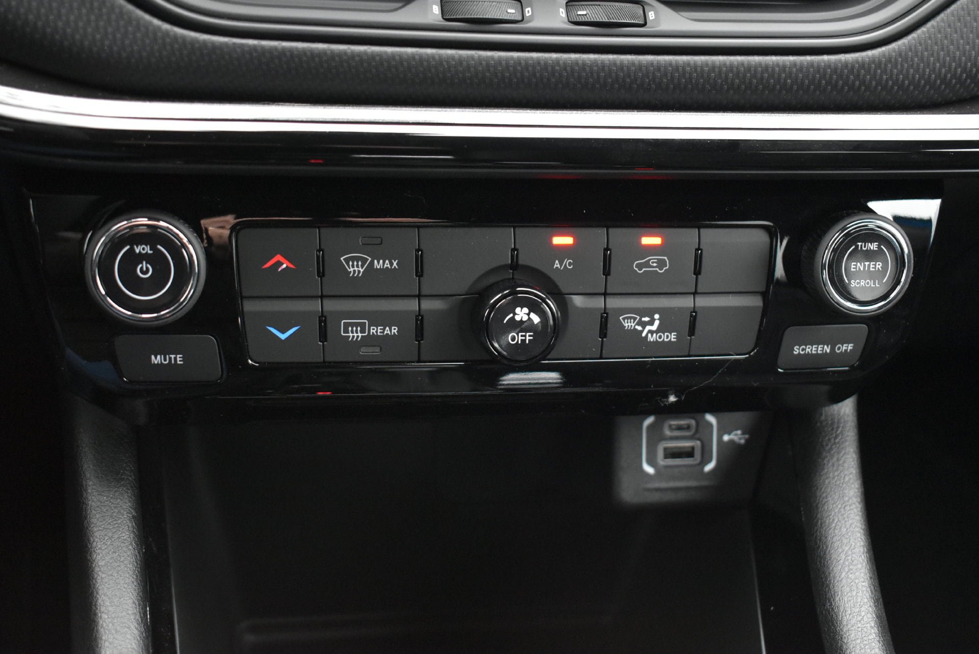 New 2026 Jeep Compass Latitude AWD/4WD image 29