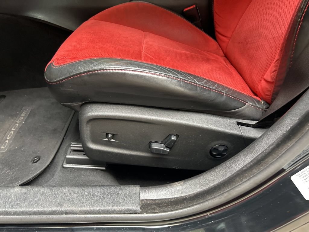 Used 2015 Dodge Charger R/T RWD image 38