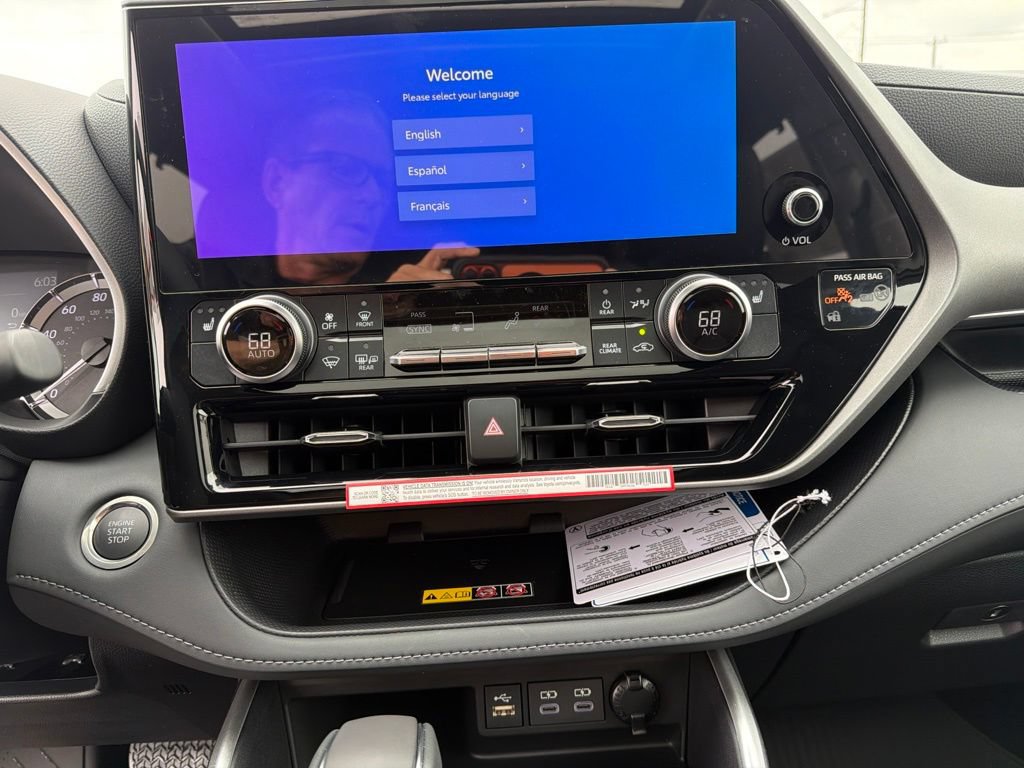 New 2026 Toyota Highlander XLE AWD/4WD image 13