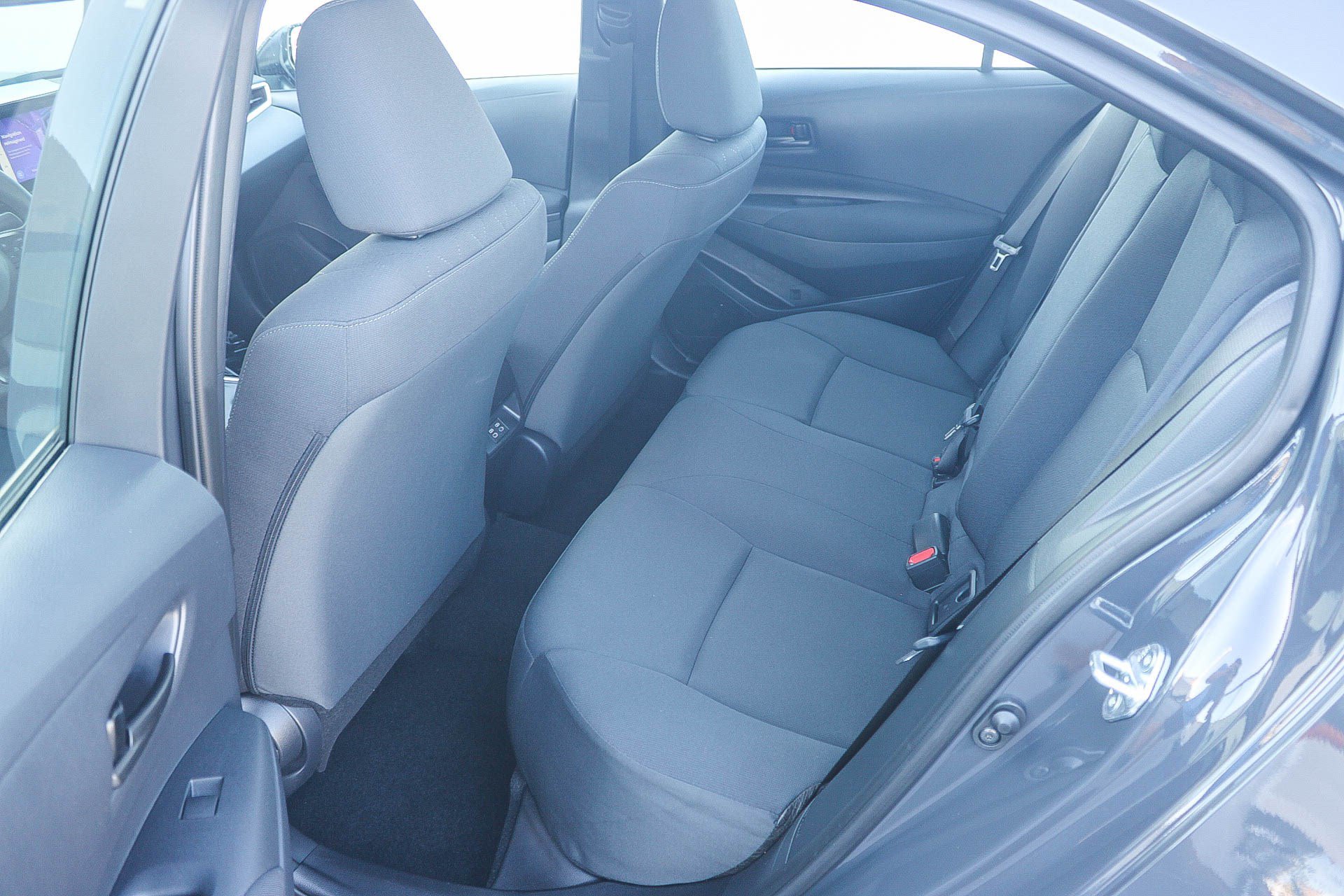 Certified 2024 Toyota Corolla LE FWD image 19