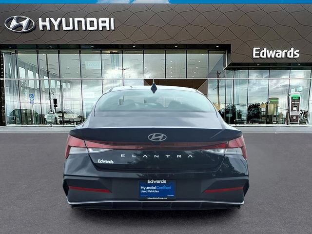 Used 2024 Hyundai Elantra SE FWD image 8