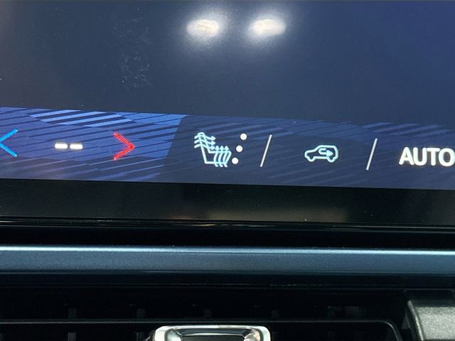New 2026 Chevrolet Equinox EV LT FWD image 23