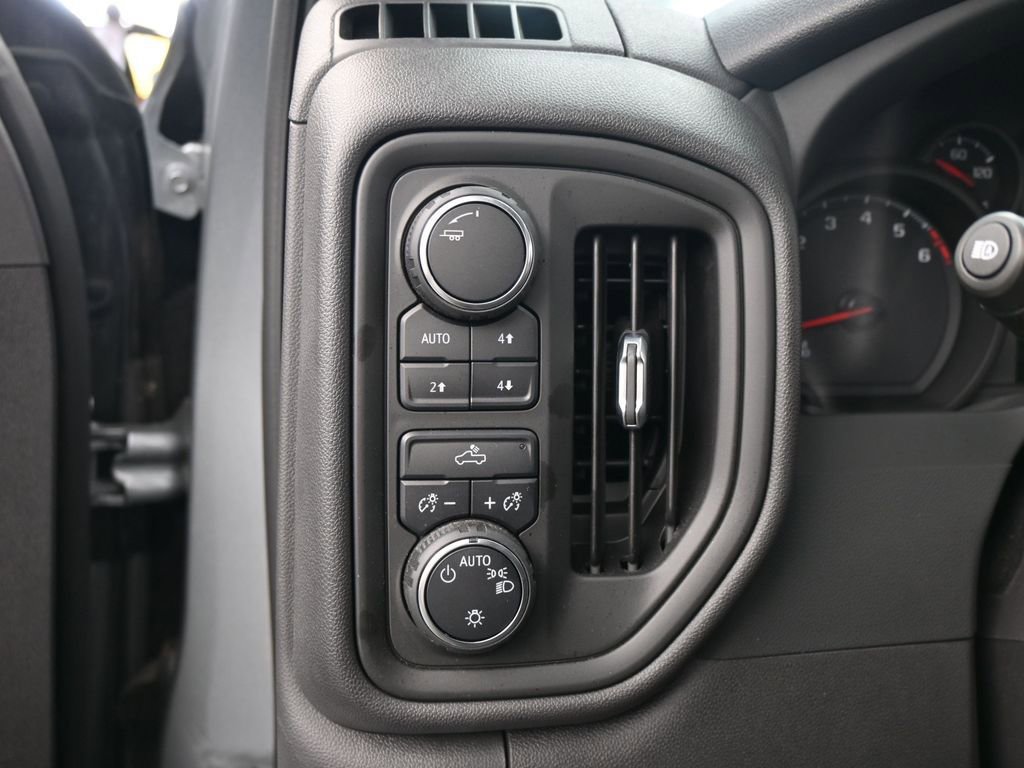 Used 2024 Chevrolet Silverado 1500 Custom Trail Boss image 16