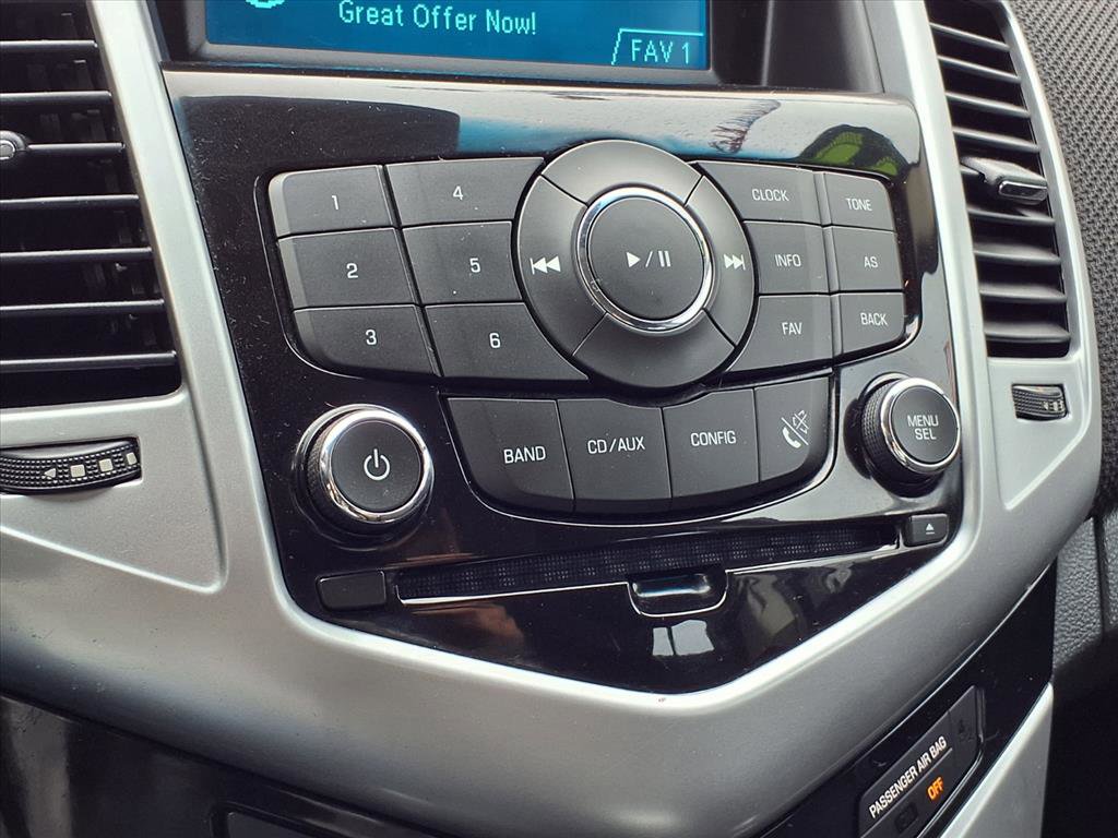 Used 2014 Chevrolet Cruze LT image 10