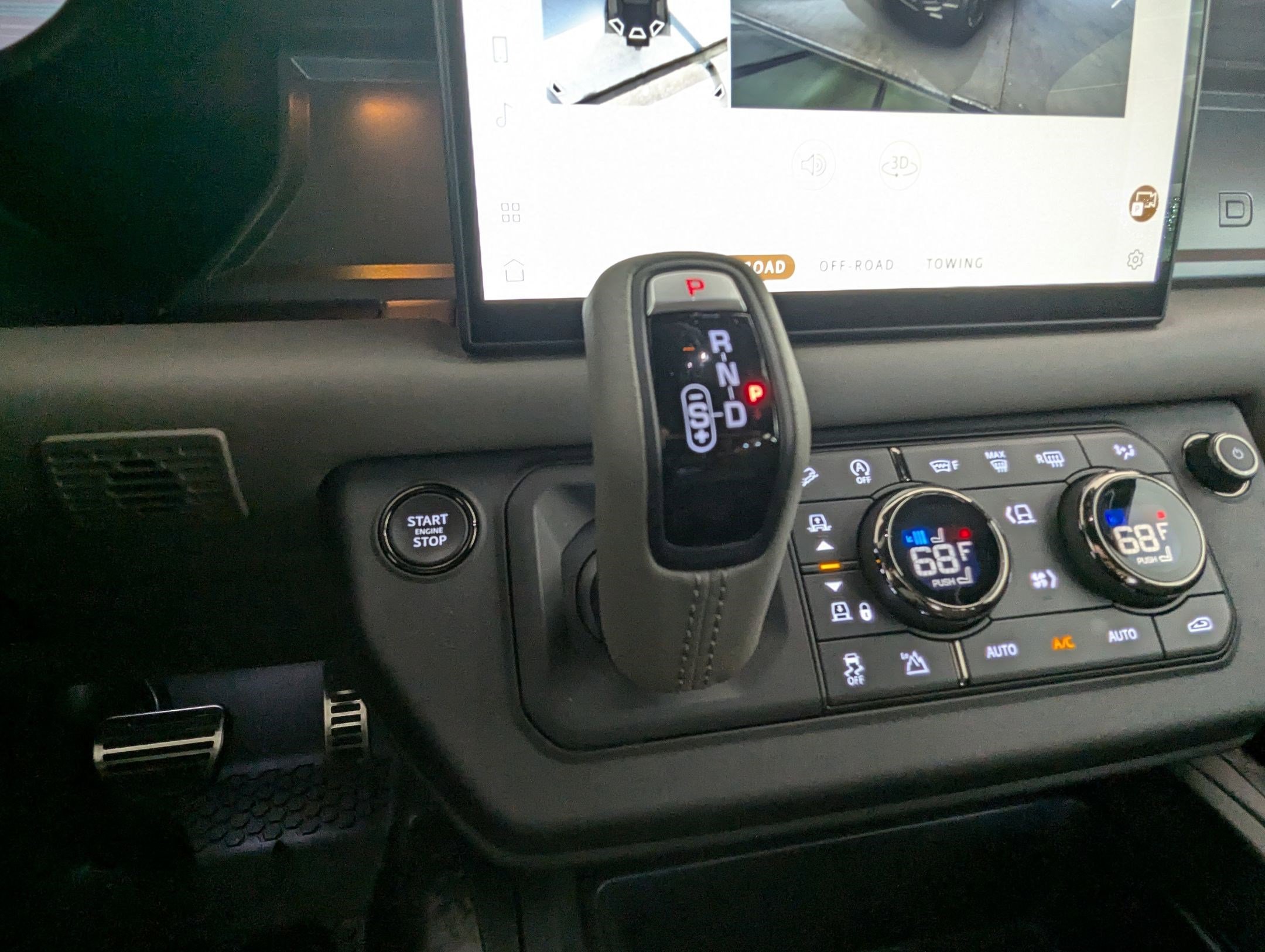 Certified 2025 Land Rover Defender 110 image 17