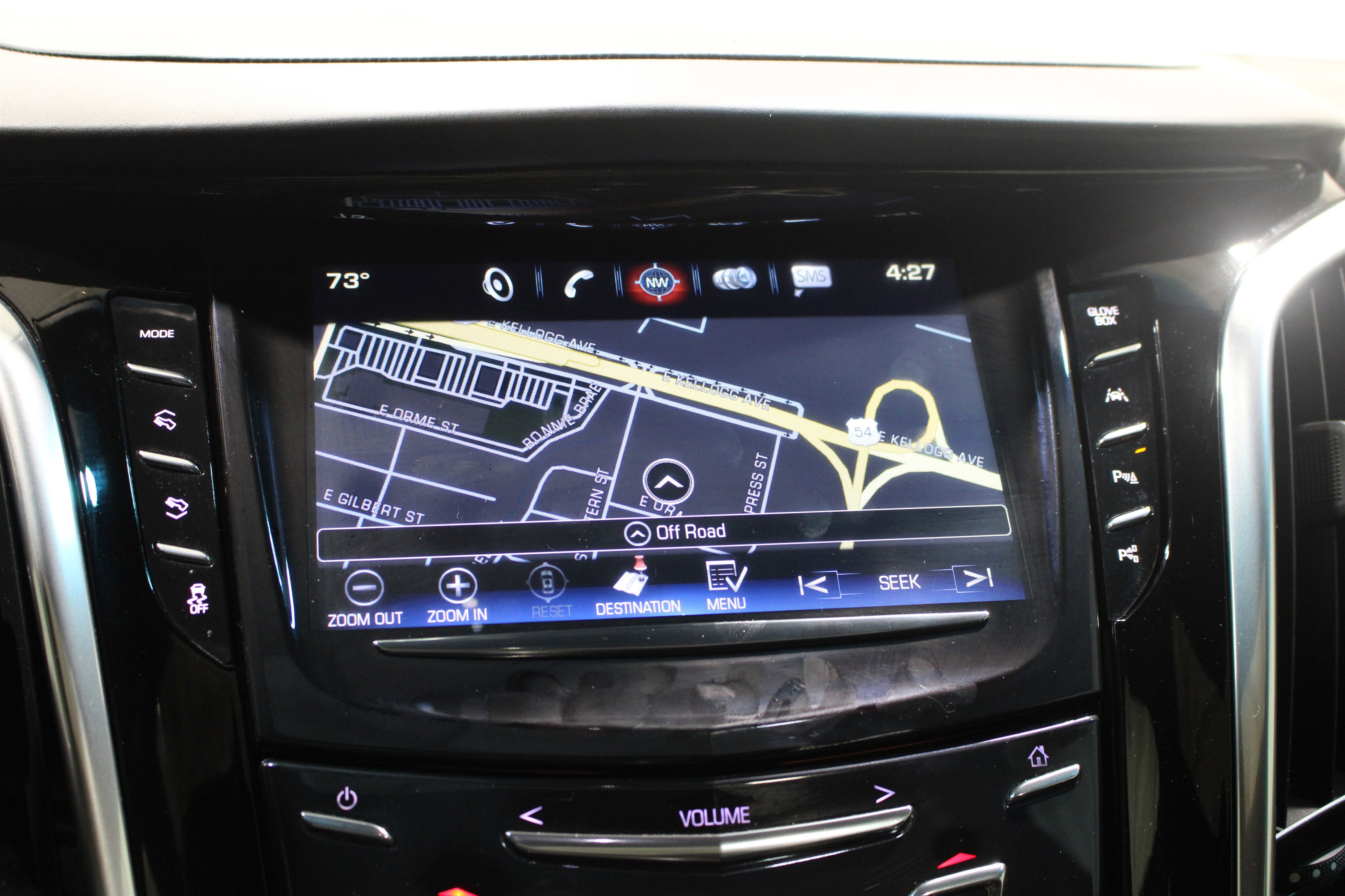 Used 2019 Cadillac Escalade ESV Platinum image 18