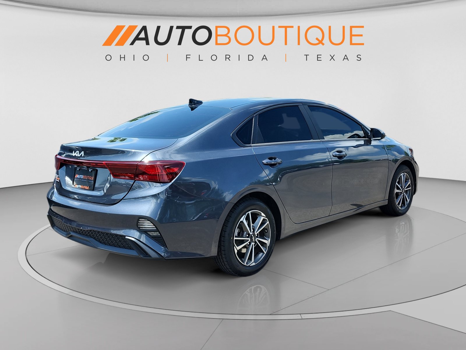 Used 2023 Kia Forte LXS FWD image 5