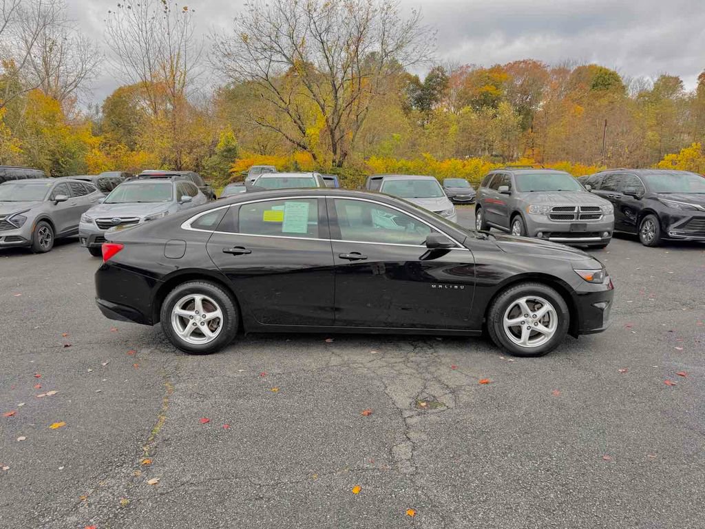 Used 2018 Chevrolet Malibu LS image 8