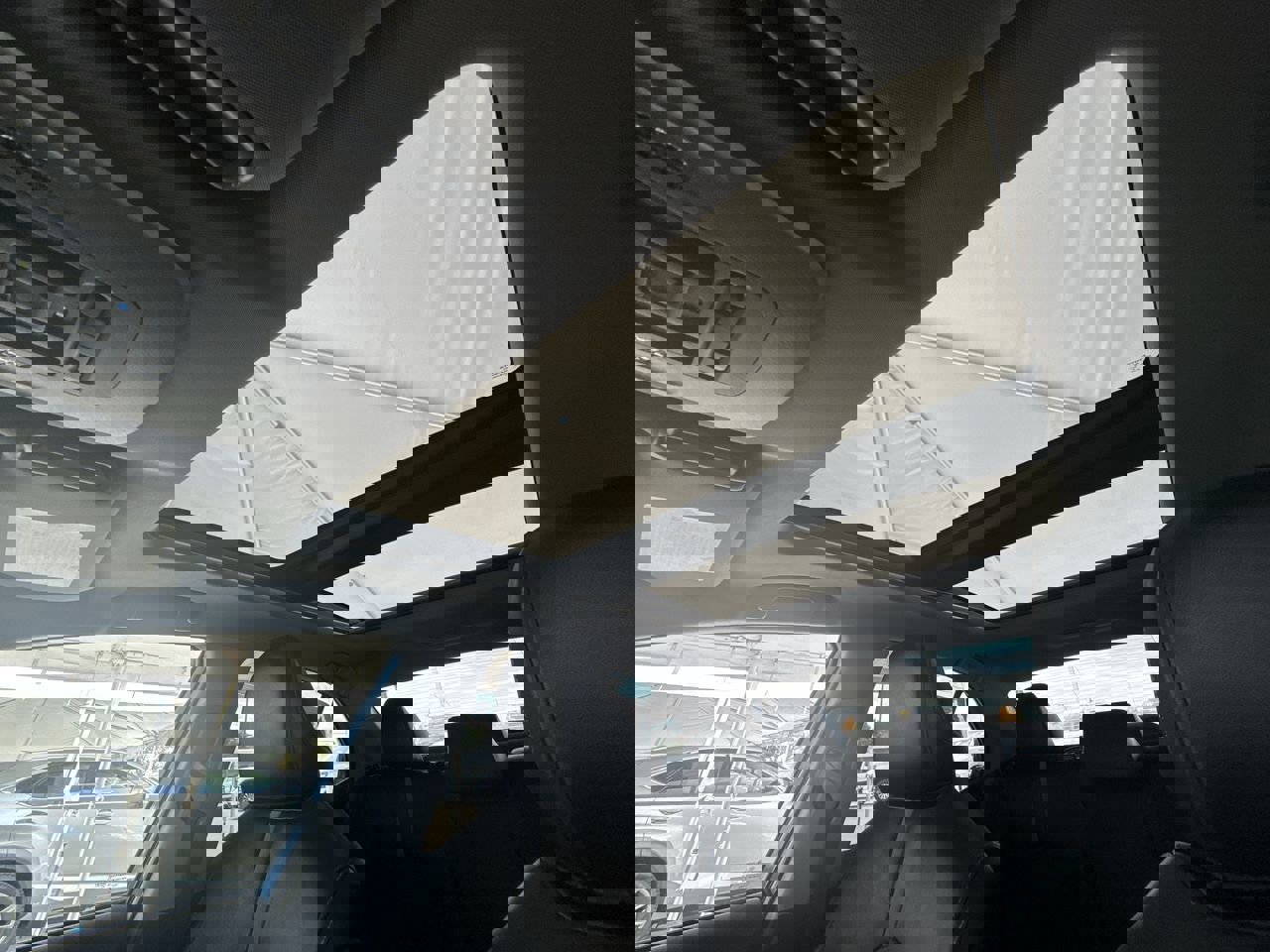 Used 2020 Toyota Camry XSE image 17