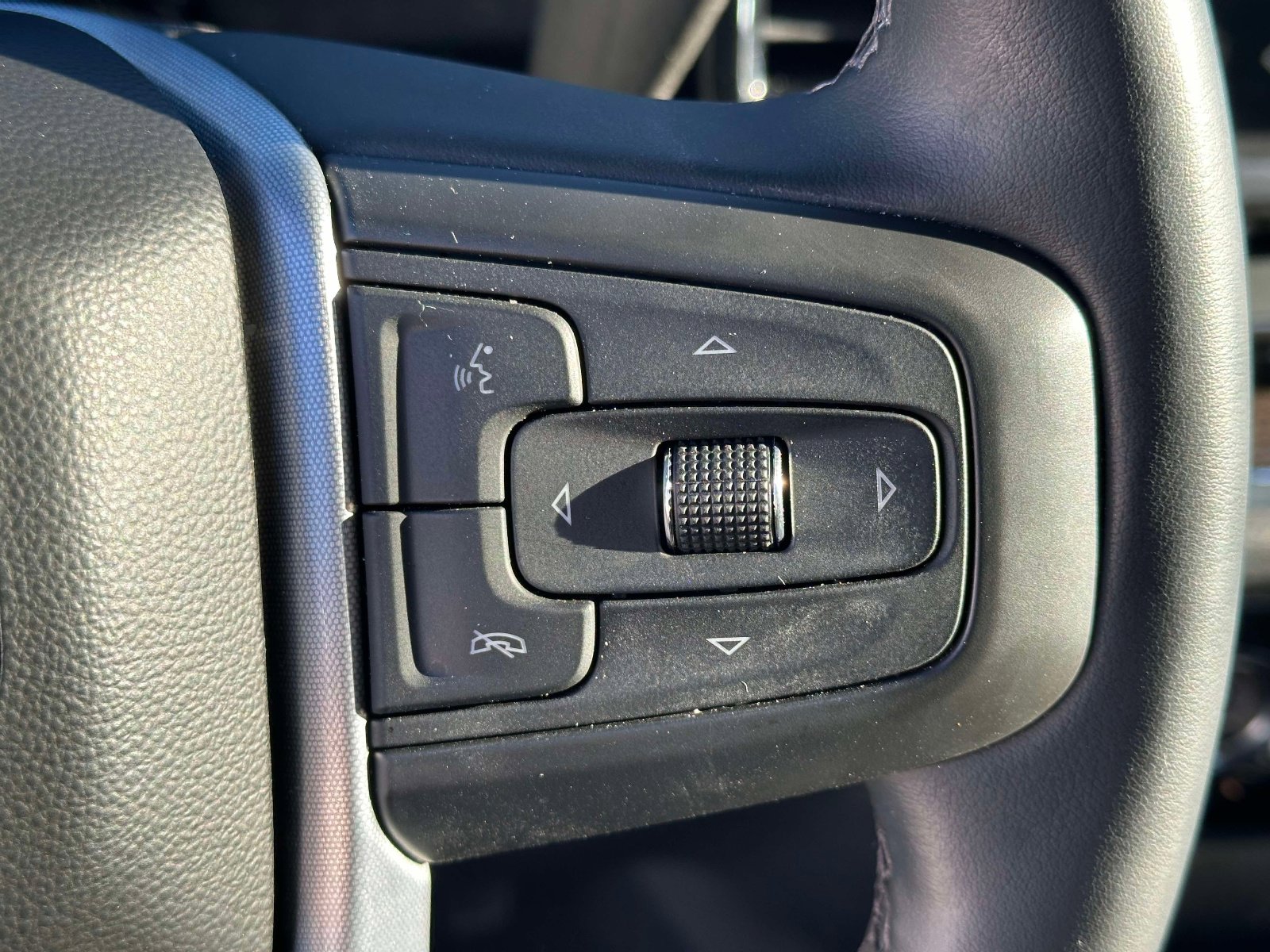 Used 2024 GMC Sierra 1500 Elevation image 22