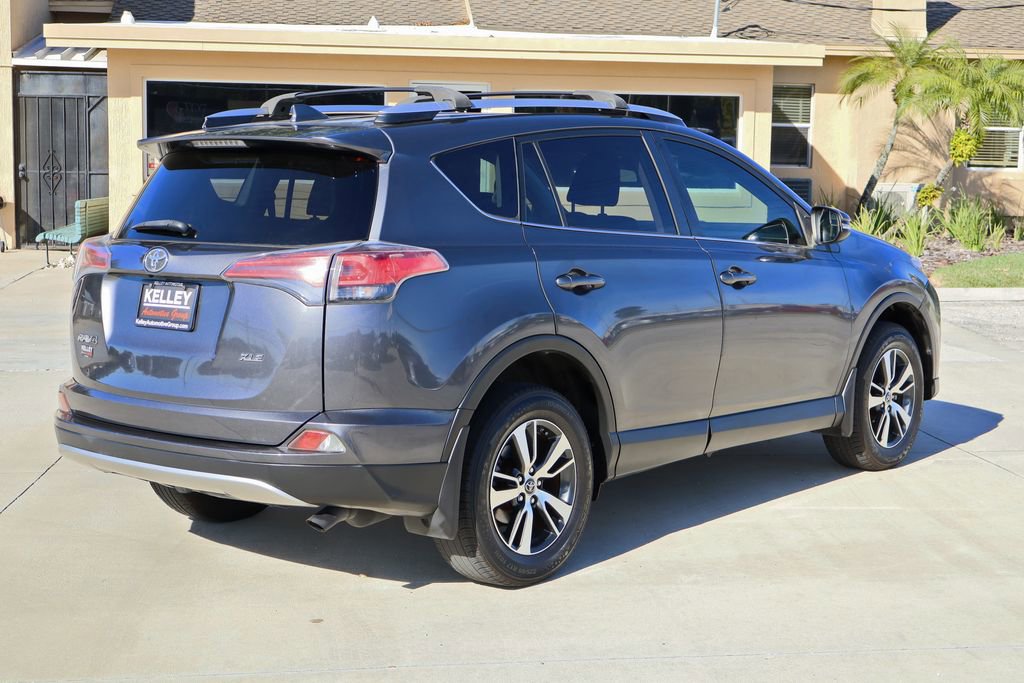 Used 2017 Toyota RAV4 XLE image 8