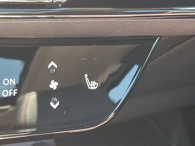 New 2026 Nissan Kicks SR w/ SR Premium Package FWD image 19