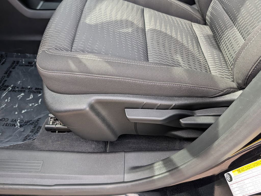 Used 2025 Chevrolet Equinox LT image 20