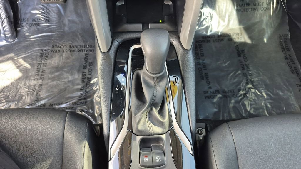 Used 2024 Toyota Corolla Cross XLE w/ Convenience Package image 10