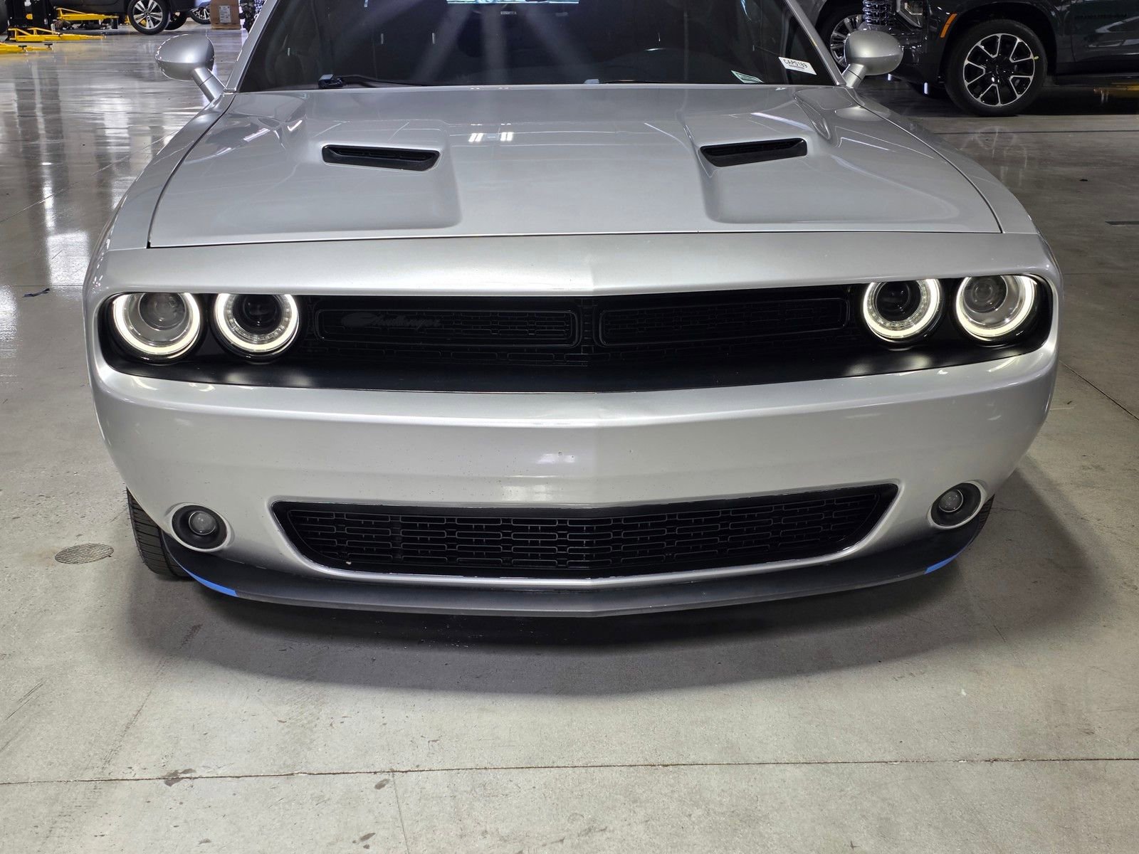 Used 2022 Dodge Challenger SXT w/ Blacktop Package image 9