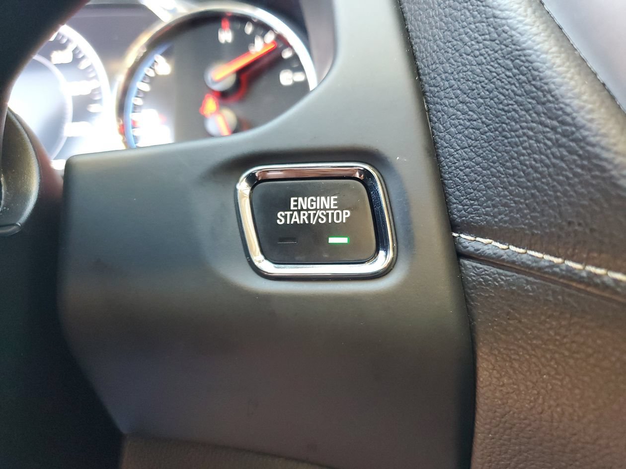 Used 2023 GMC Acadia SLT w/ Technology Package FWD image 24