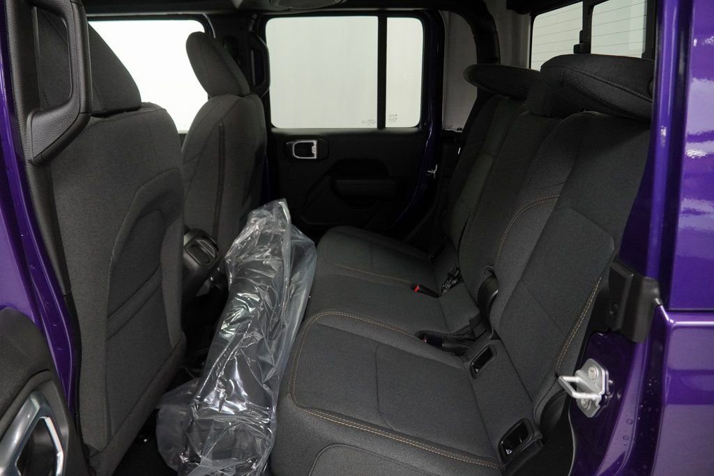 New 2026 Jeep Gladiator Sport image 17