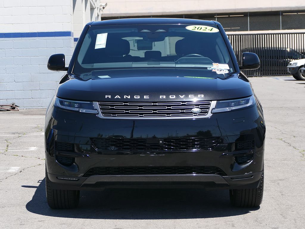 Used 2024 Land Rover Range Rover Sport SE AWD/4WD image 6