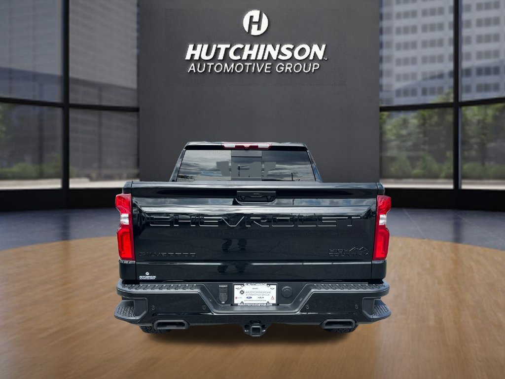 Used 2025 Chevrolet Silverado 1500 High Country w/ Midnight Edition AWD/4WD image 6