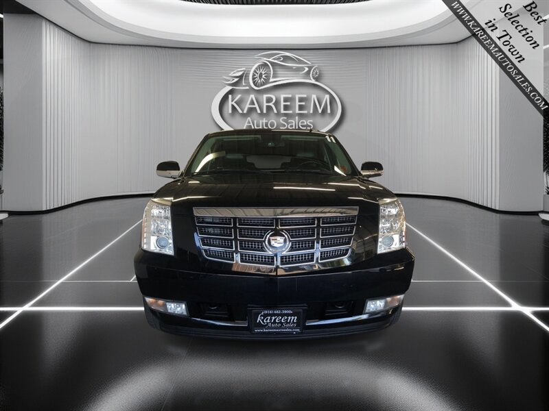 Used 2011 Cadillac Escalade ESV Premium AWD/4WD image 2