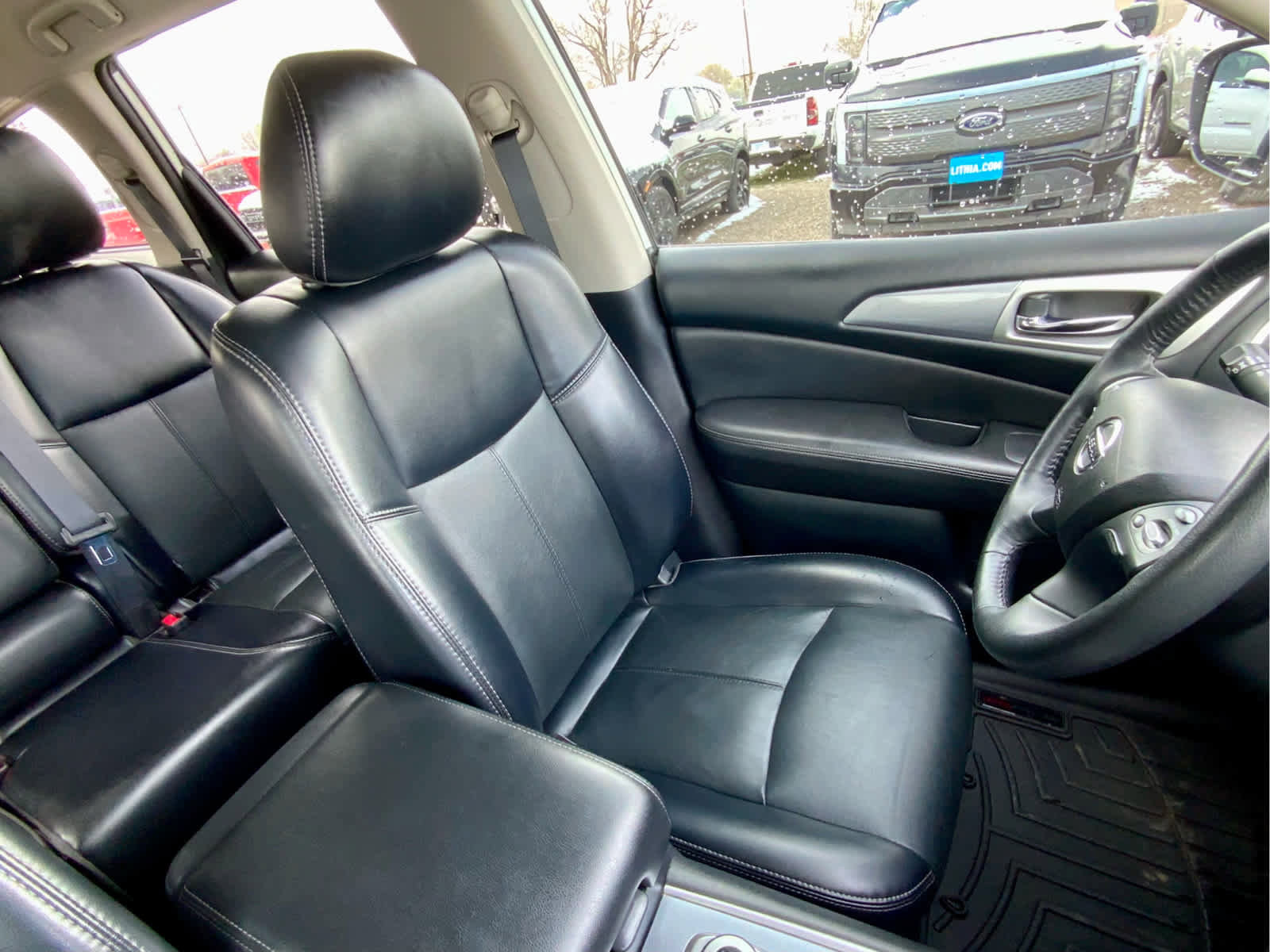 Used 2020 Nissan Pathfinder SL AWD/4WD image 26