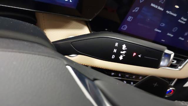 New 2026 Chevrolet Equinox ACTIV w/ Convenience Package III image 21