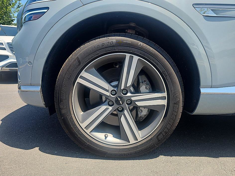 Used 2025 Genesis GV80 3.5T AWD/4WD image 9