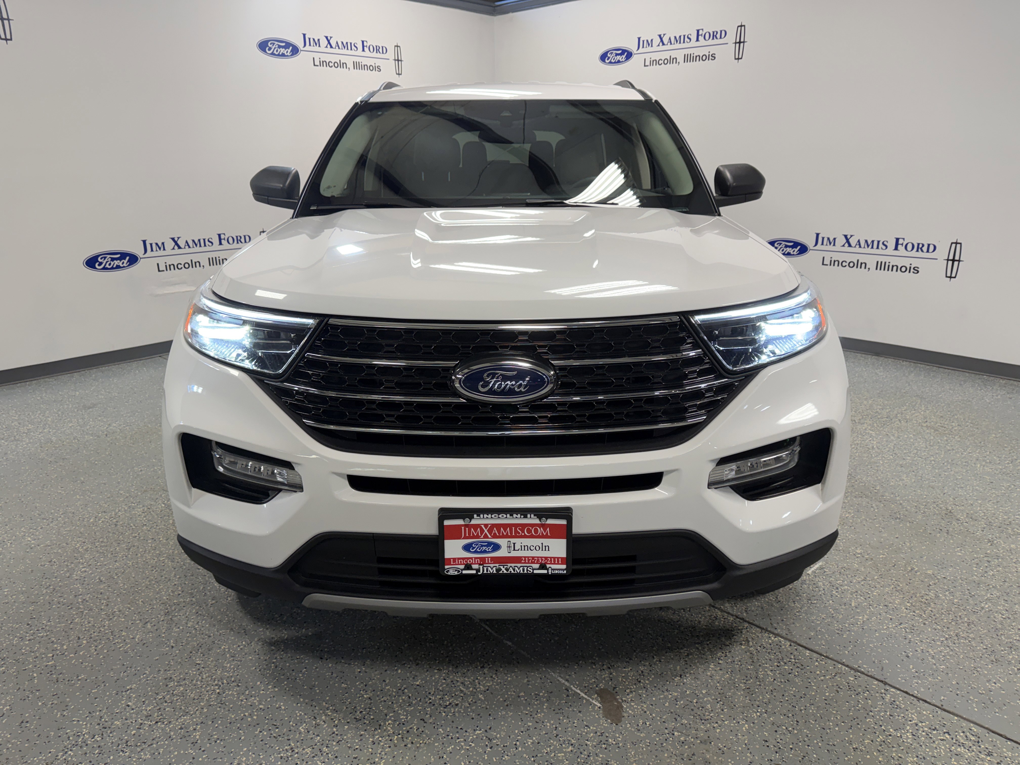 Used 2023 Ford Explorer XLT w/ Equipment Group 202A image 2