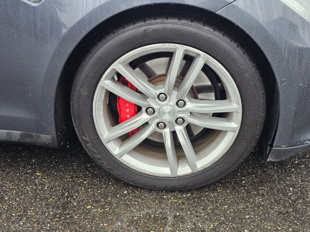 Used 2015 Tesla Model S P85D image 9