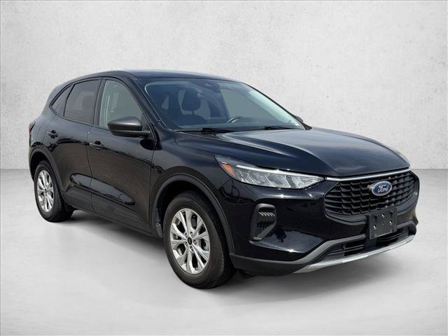 Used 2025 Ford Escape Active FWD image 2