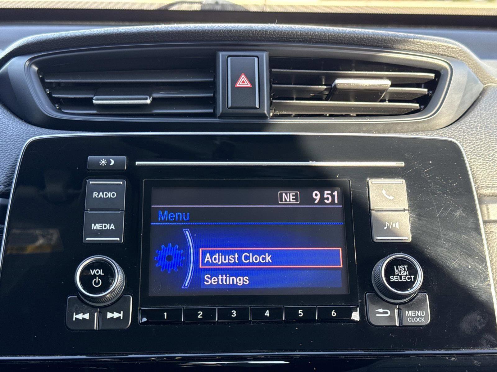 Used 2020 Honda CR-V LX image 3