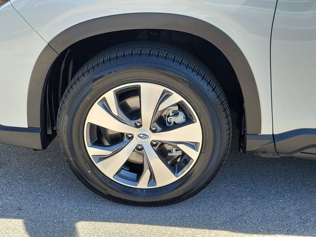 Used 2025 Subaru Ascent Premium image 12