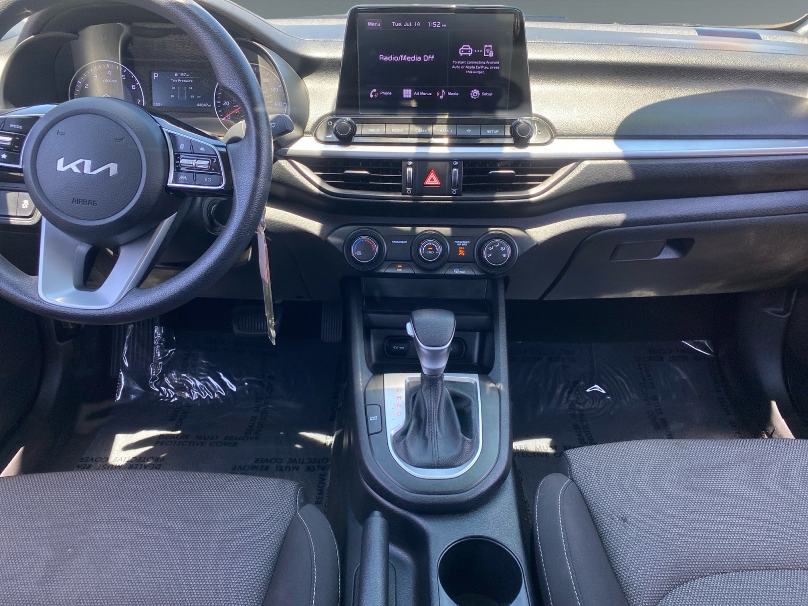 Used 2024 Kia Forte LXS w/ LXS Technology Package FWD image 11