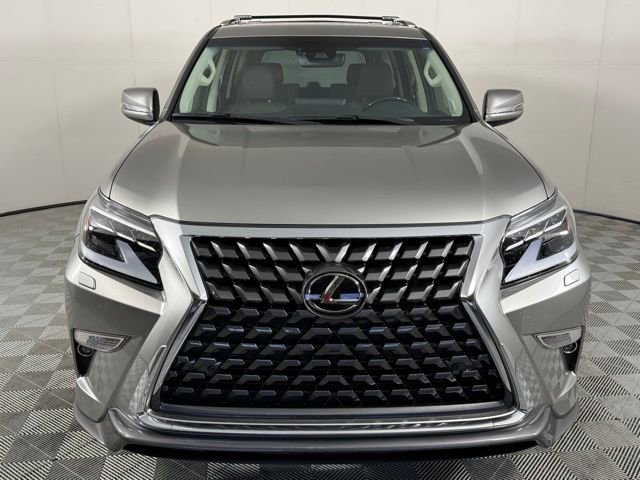 Used 2023 Lexus GX 460 Premium w/ Accessory Package AWD/4WD image 13