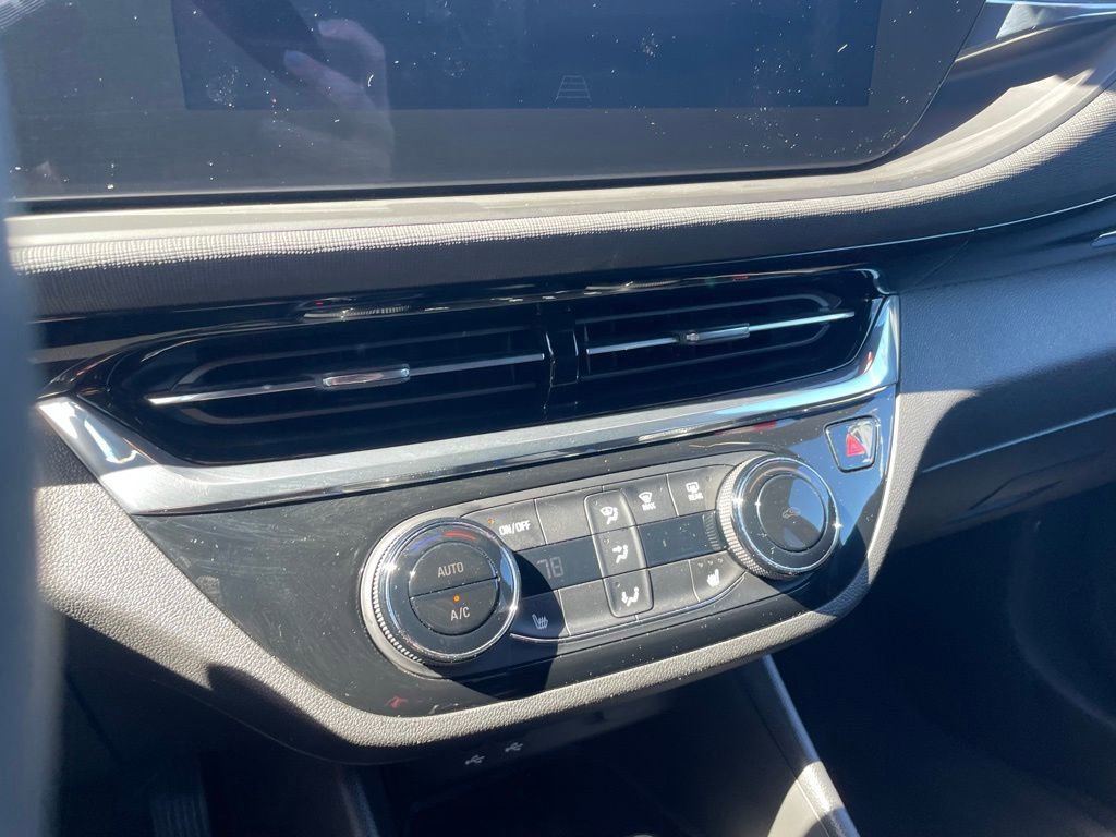 Used 2025 Buick Envista Sport Touring w/ Convenience I Package image 18