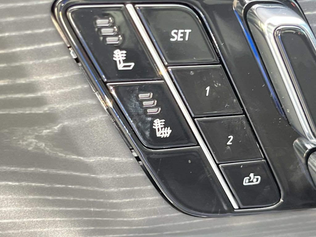 Certified 2024 Cadillac Lyriq Sport RWD image 33