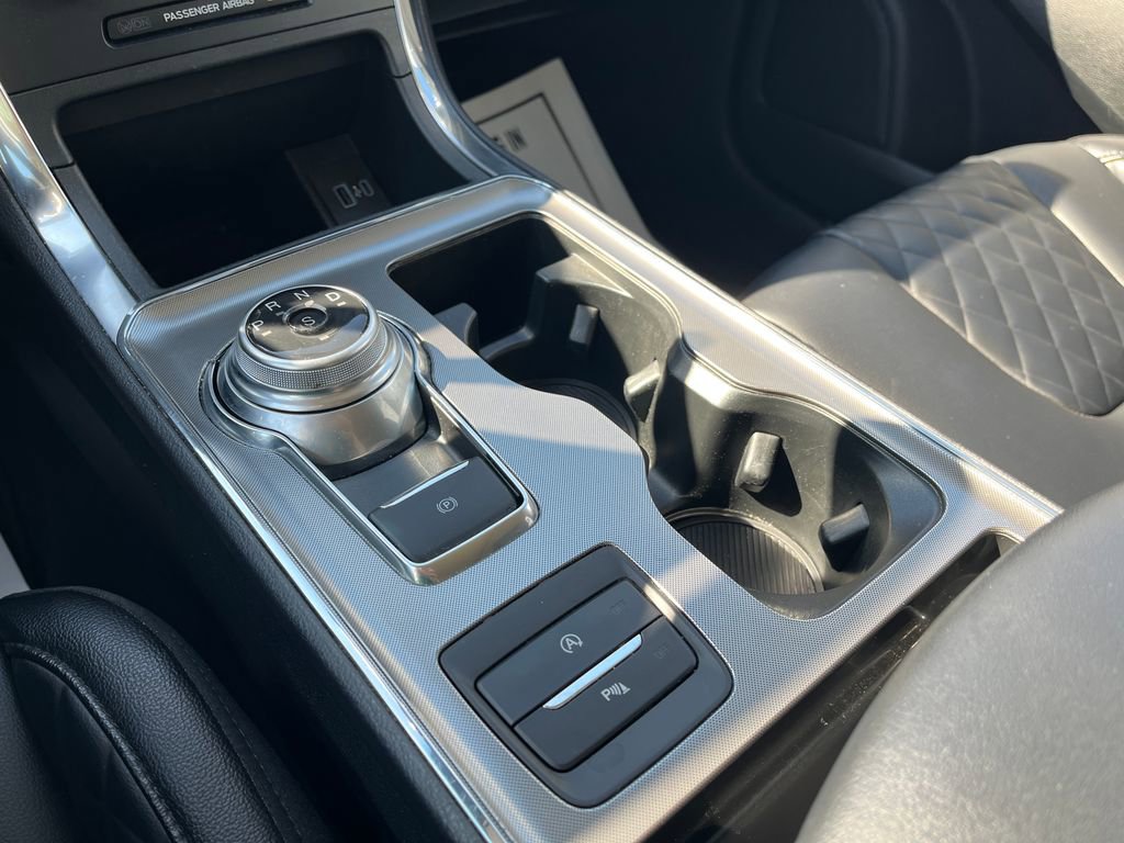 Used 2024 Ford Edge Titanium image 20