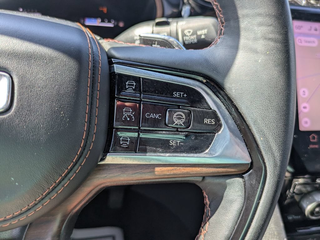 Used 2024 Jeep Grand Cherokee Summit w/ Adv Protech Group IV AWD/4WD image 16