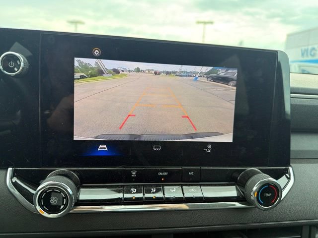Used 2024 Chevrolet Colorado W/T RWD image 14