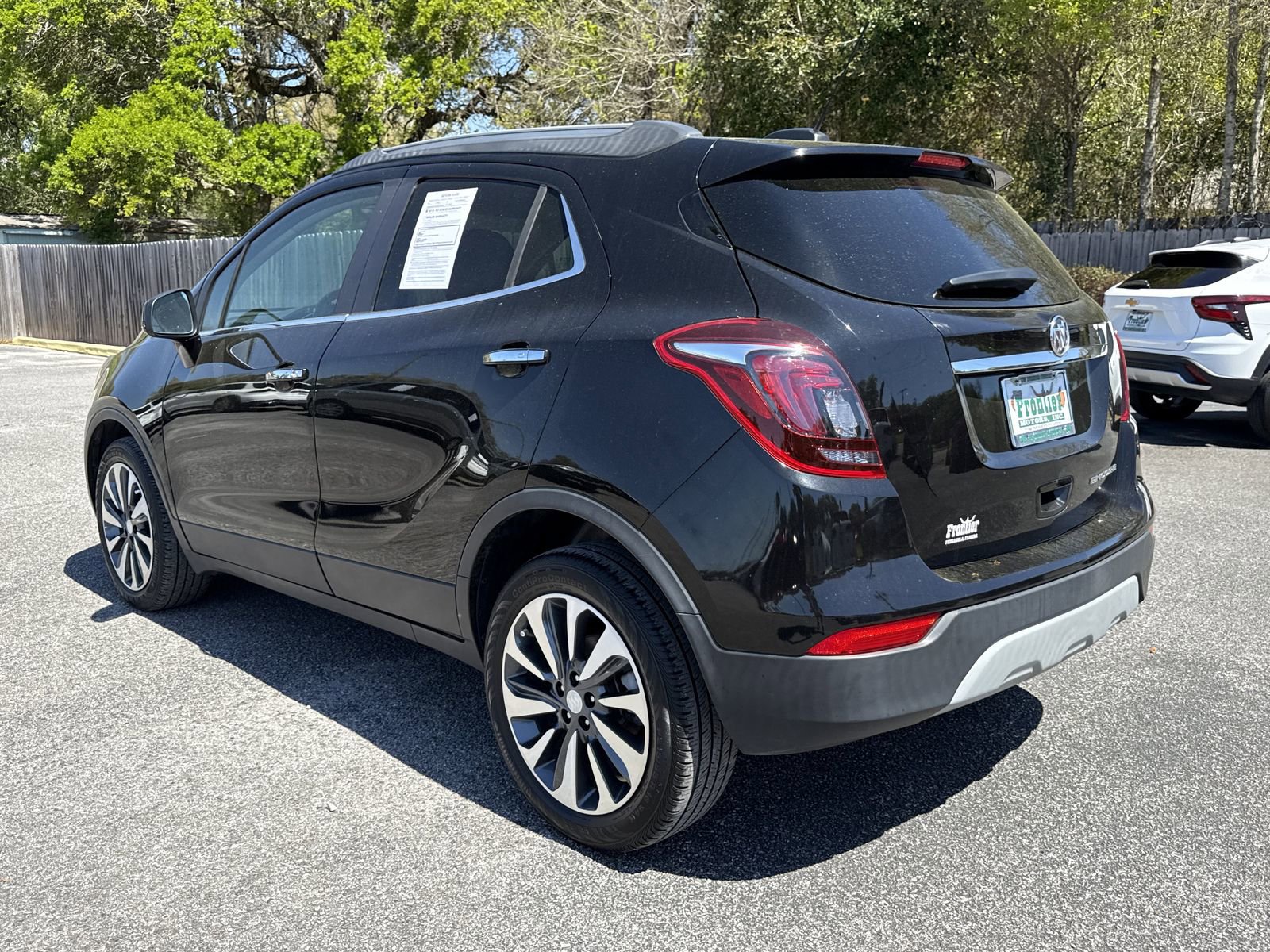 Used 2022 Buick Encore Preferred w/ Safety Package FWD image 3