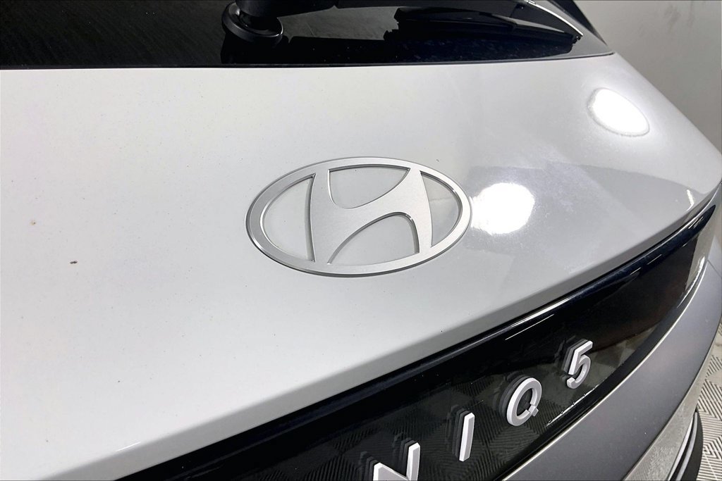 Used 2025 Hyundai Ioniq 5 SEL RWD image 7